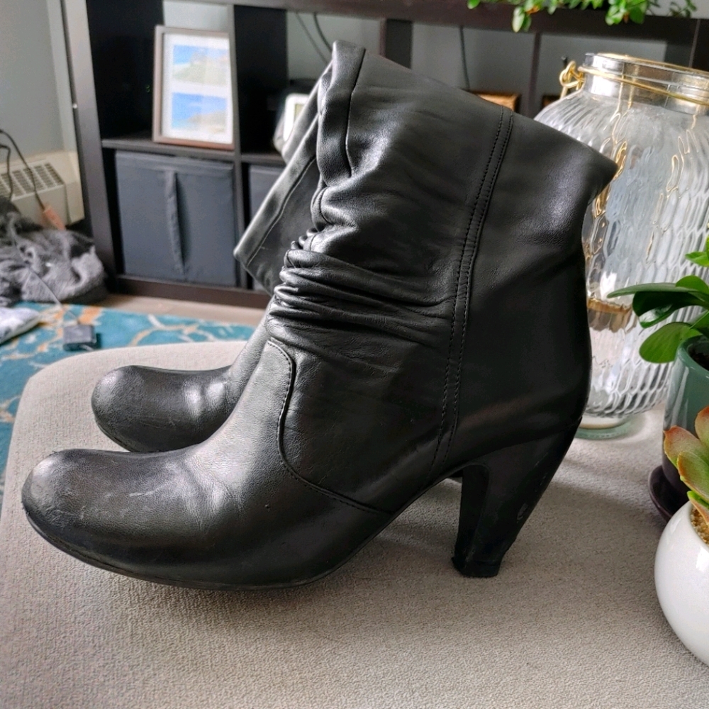MIZ MOOZ soft leather boots